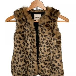 Cherokee Faux Fur cheetah leopard  Vest with Black Lining large